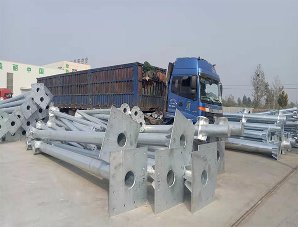 道路标志杆供应商(图1) 道路标志杆供应商(图1)
